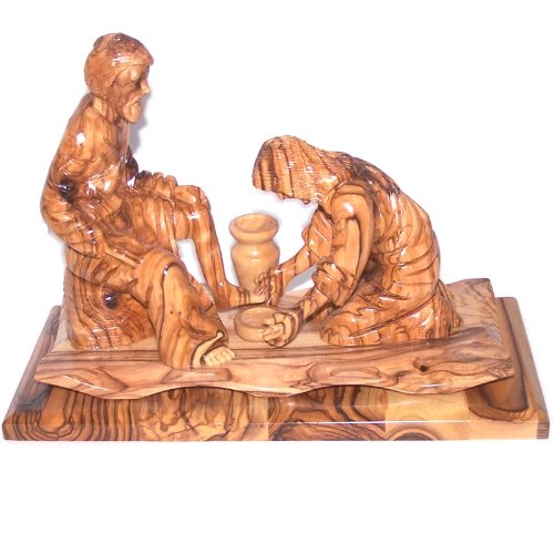 Washing of The Feet Statue Holy Thursday Washing - Olive Wood (23 cm or 9.1 inches)