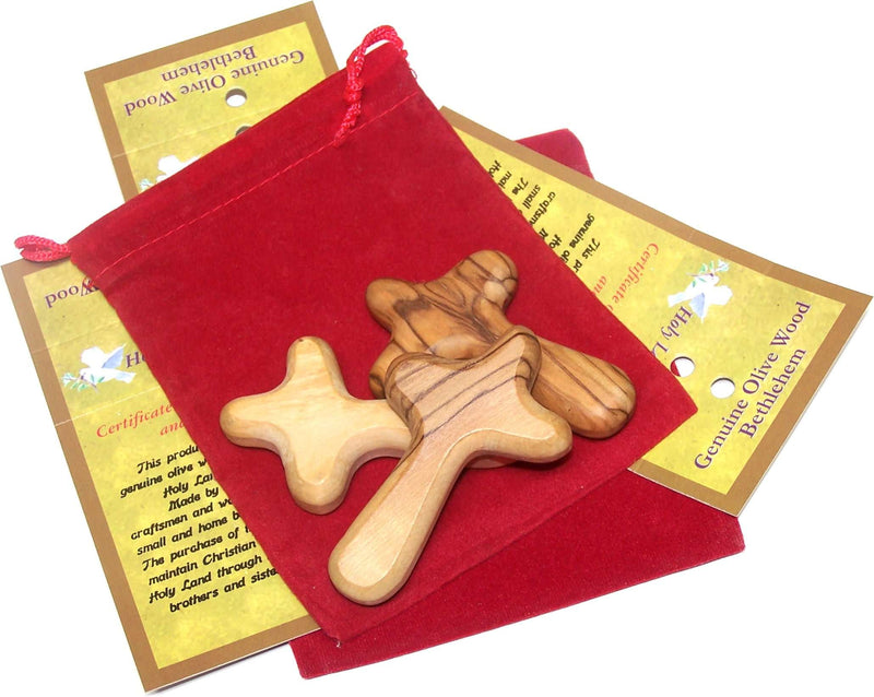 Pequeño paquete de cruz de confort de madera de olivo para bolsillo con bolsa de terciopelo y tarjeta de oración del Señor - La cruz de sostener o de mano (2 pulgadas)