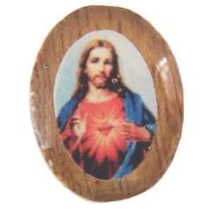 Medalla ovalada del Sagrado Corazón de madera - esmalte (14x11mm - 0.55x0.43")