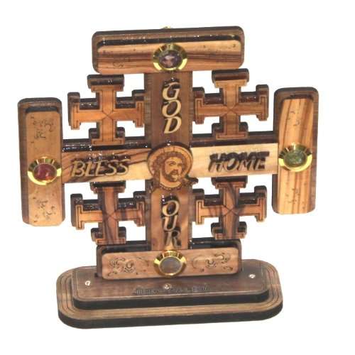 Cruz de madera de olivo cruz de Jerusalén tallada por láser con muestras de la Tierra Santa - De pie o colgante (14 cm o 5.5 pulgadas)